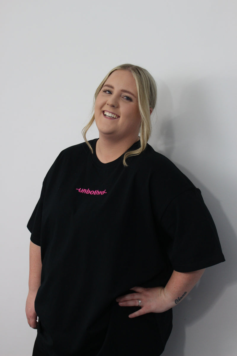 Basic Tee Black - Pink Logo